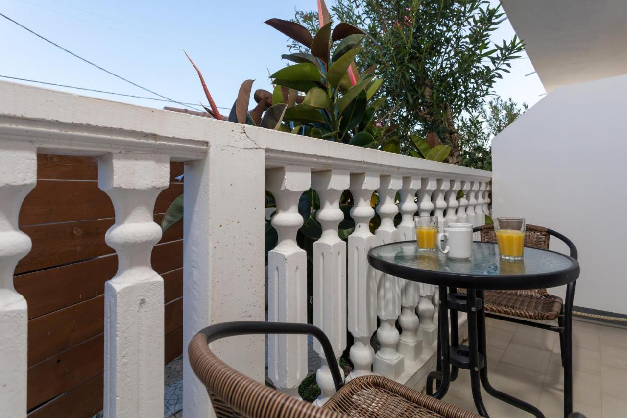 Mare Blu Studios & Suites Laganas Exterior foto