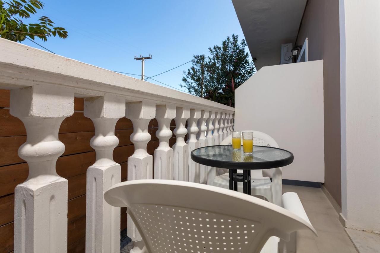 Mare Blu Studios & Suites Laganas Exterior foto