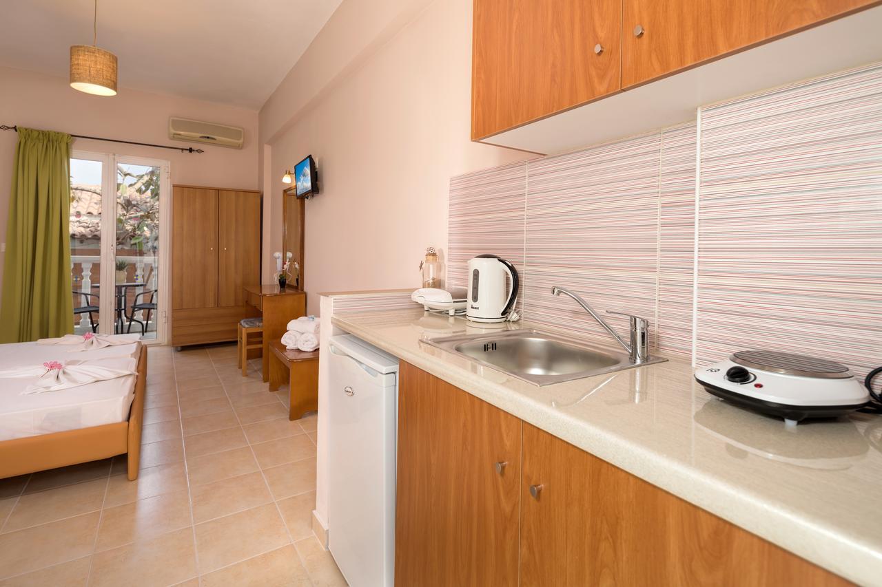 Mare Blu Studios & Suites Laganas Exterior foto