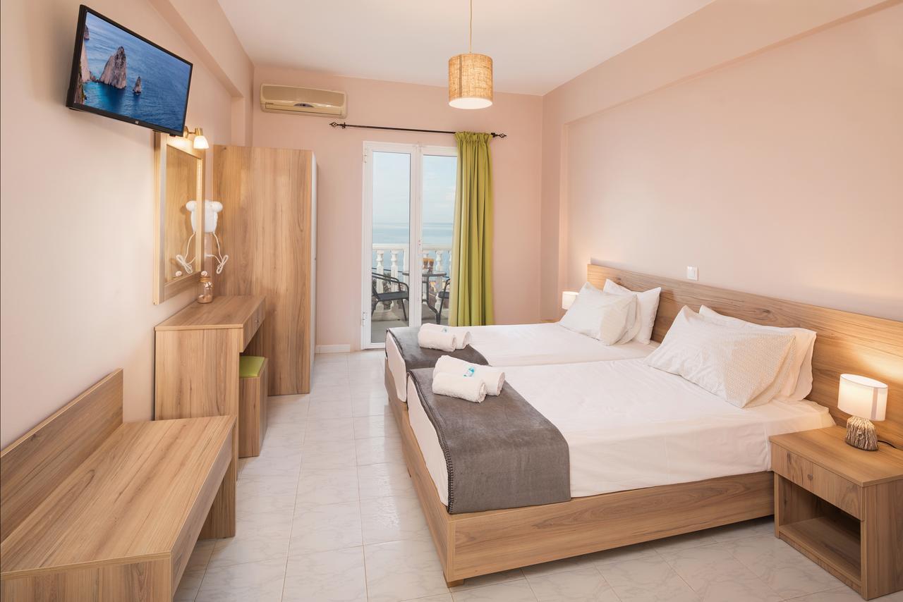 Mare Blu Studios & Suites Laganas Exterior foto